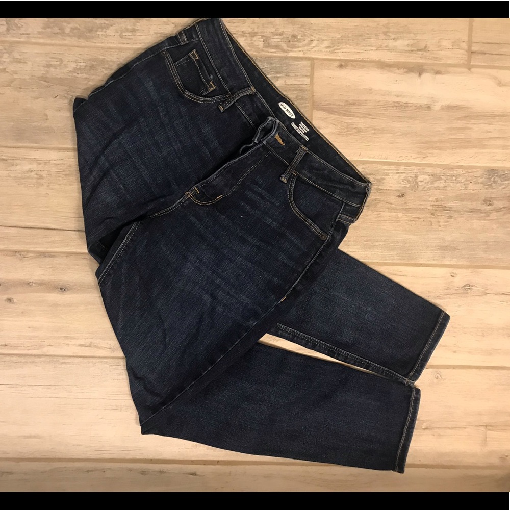 Old Navy High Waisted Skinny Jeans.